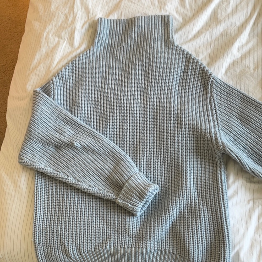 Aritzia Wilfred Montpellier sweater